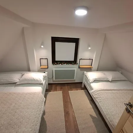 Сasa de vacaciones Vikendica Sedam Patuljaka Pale