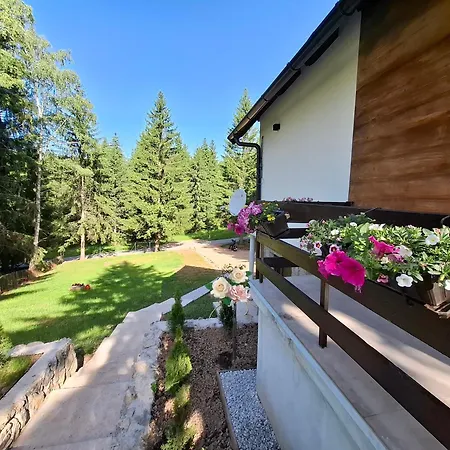 Сasa de vacaciones Vikendica Sedam Patuljaka Pale